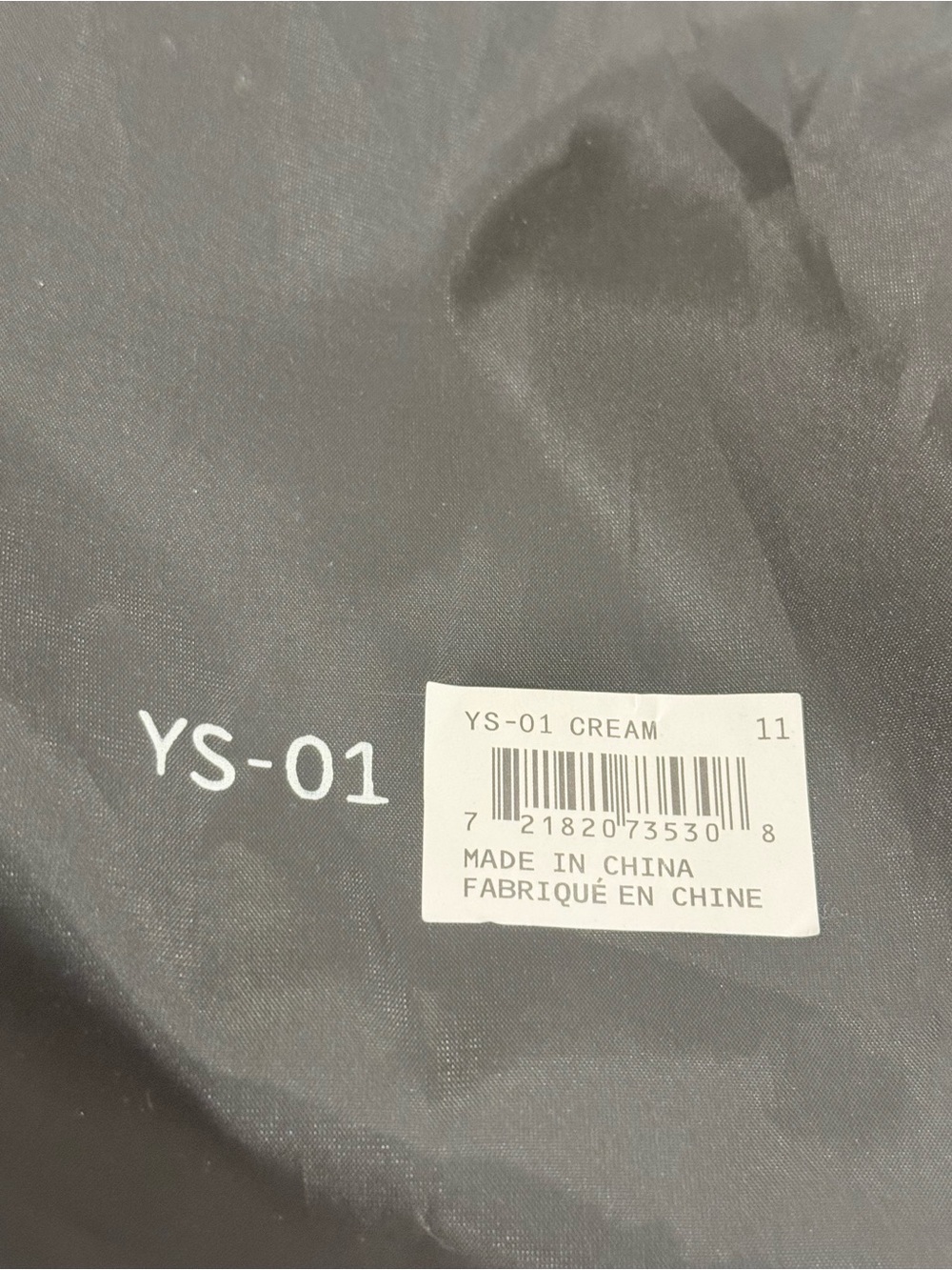 Yeezy Slide Sandals in Off-White/Cream - Picture 6 of 7